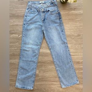 Ceros high rise, straight leg jeans.  100% cotton.